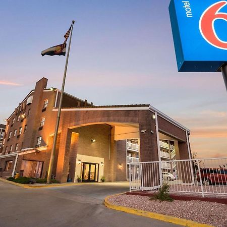 Motel 6-Colorado Springs, Co - Air Force Academy Dış mekan fotoğraf