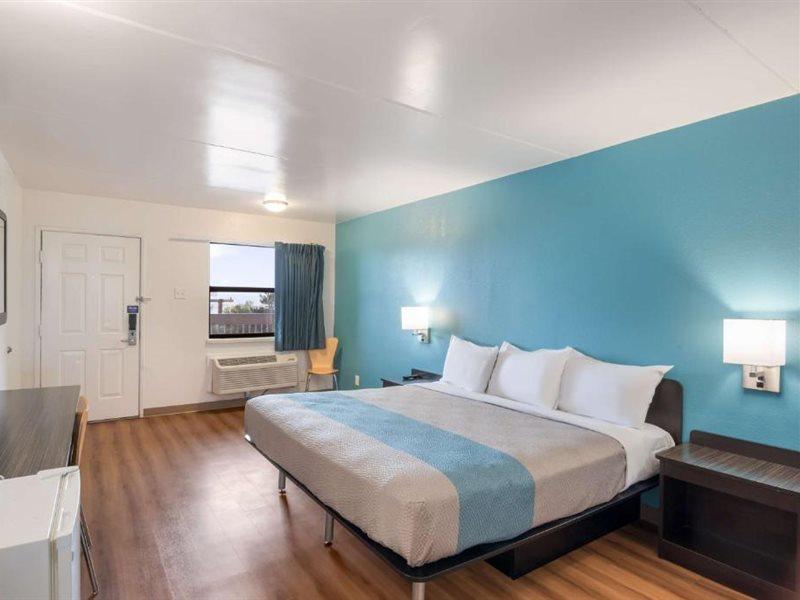Motel 6-Colorado Springs, Co - Air Force Academy Dış mekan fotoğraf
